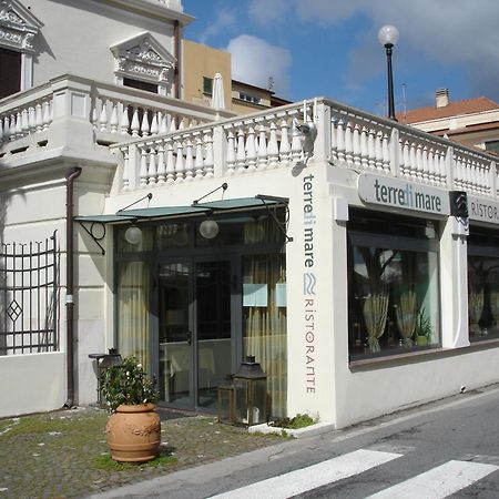 Villa Imperiale Hotel Spotorno Buitenkant foto