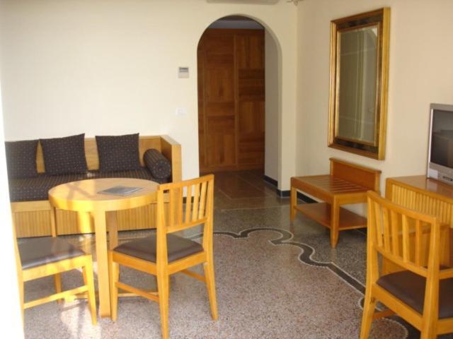 Villa Imperiale Hotel Spotorno Buitenkant foto