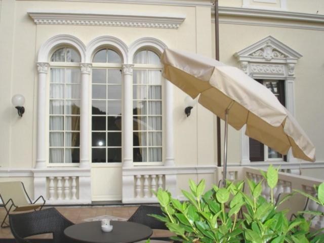 Villa Imperiale Hotel Spotorno Buitenkant foto