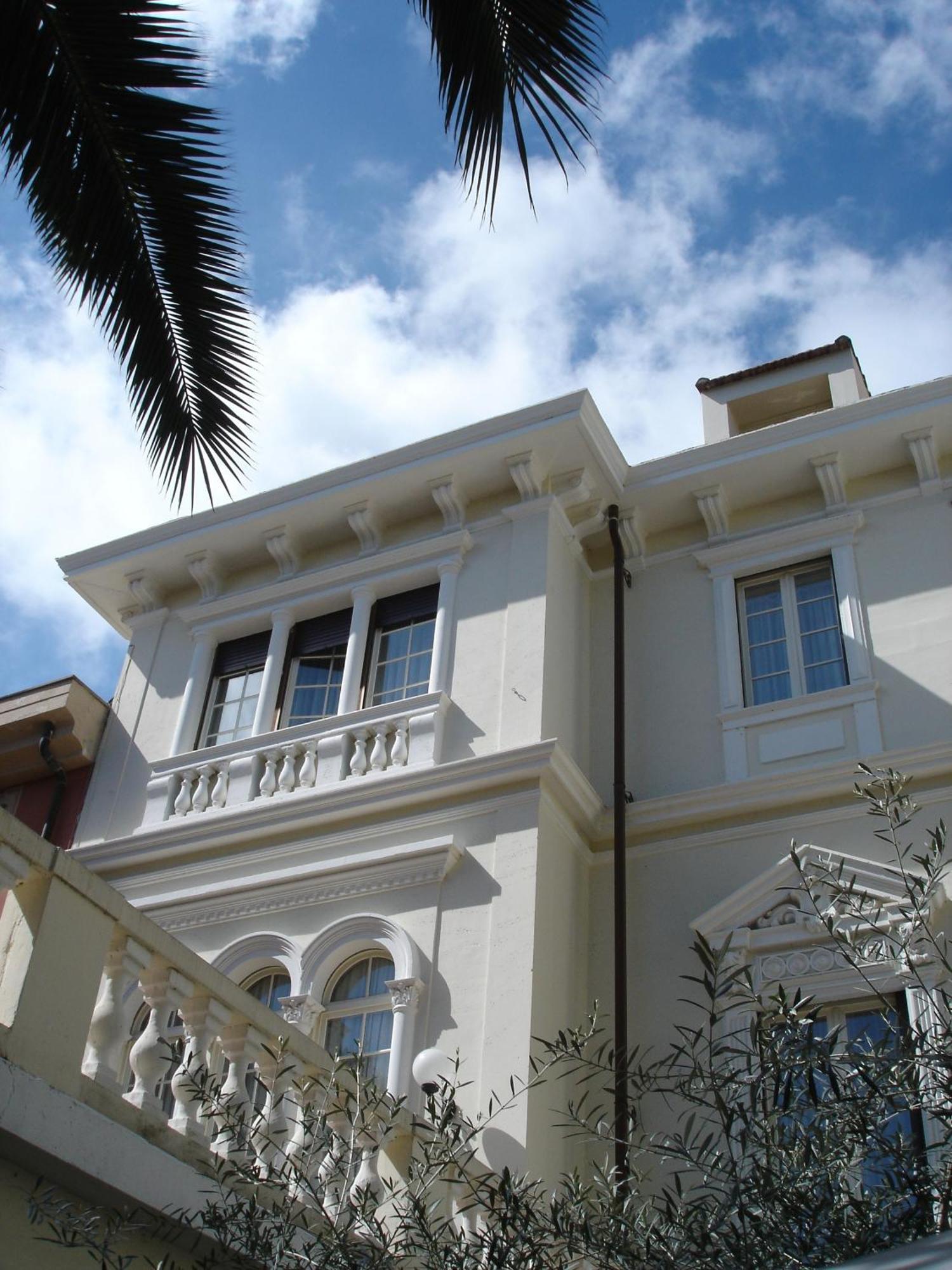 Villa Imperiale Hotel Spotorno Buitenkant foto