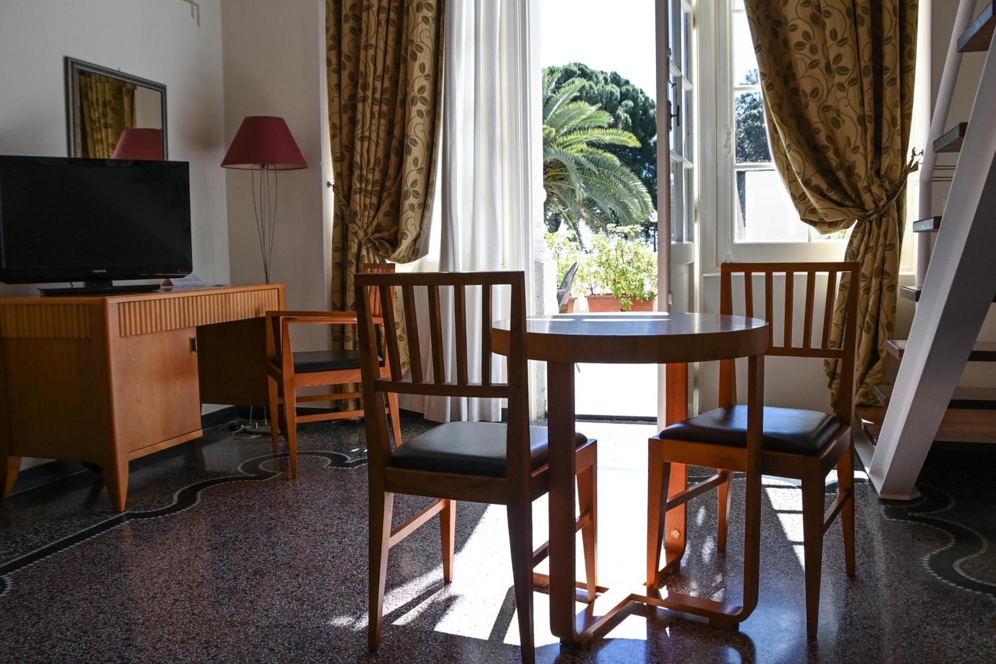 Villa Imperiale Hotel Spotorno Buitenkant foto