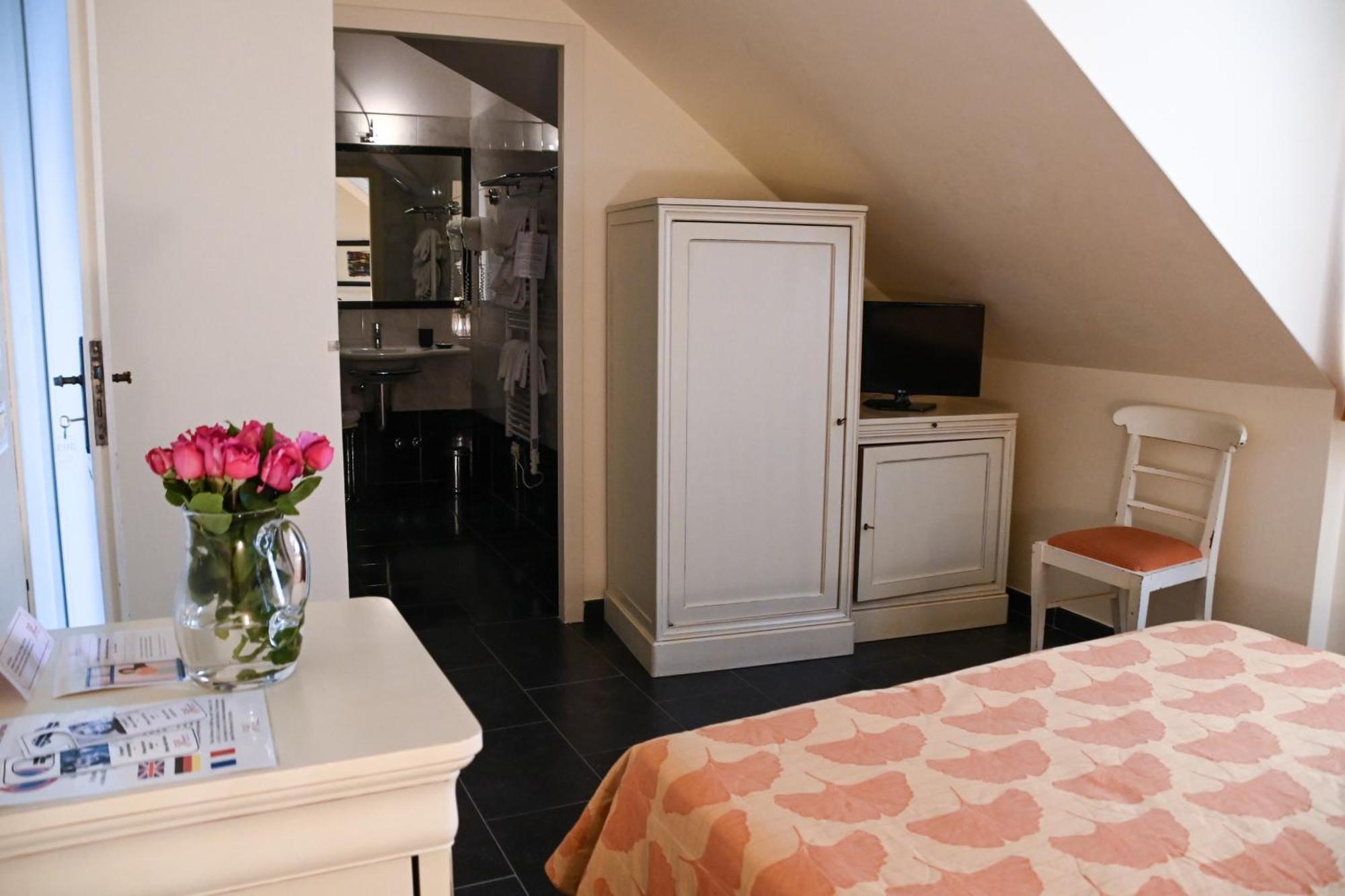 Villa Imperiale Hotel Spotorno Buitenkant foto