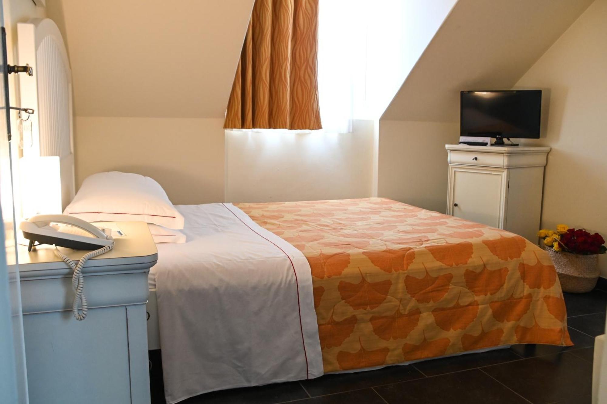Villa Imperiale Hotel Spotorno Buitenkant foto